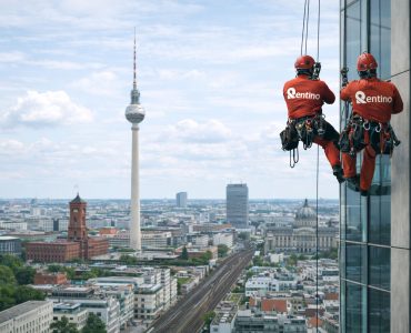 Industriekletterer der Rentino GmbH bei Höhenarbeiten